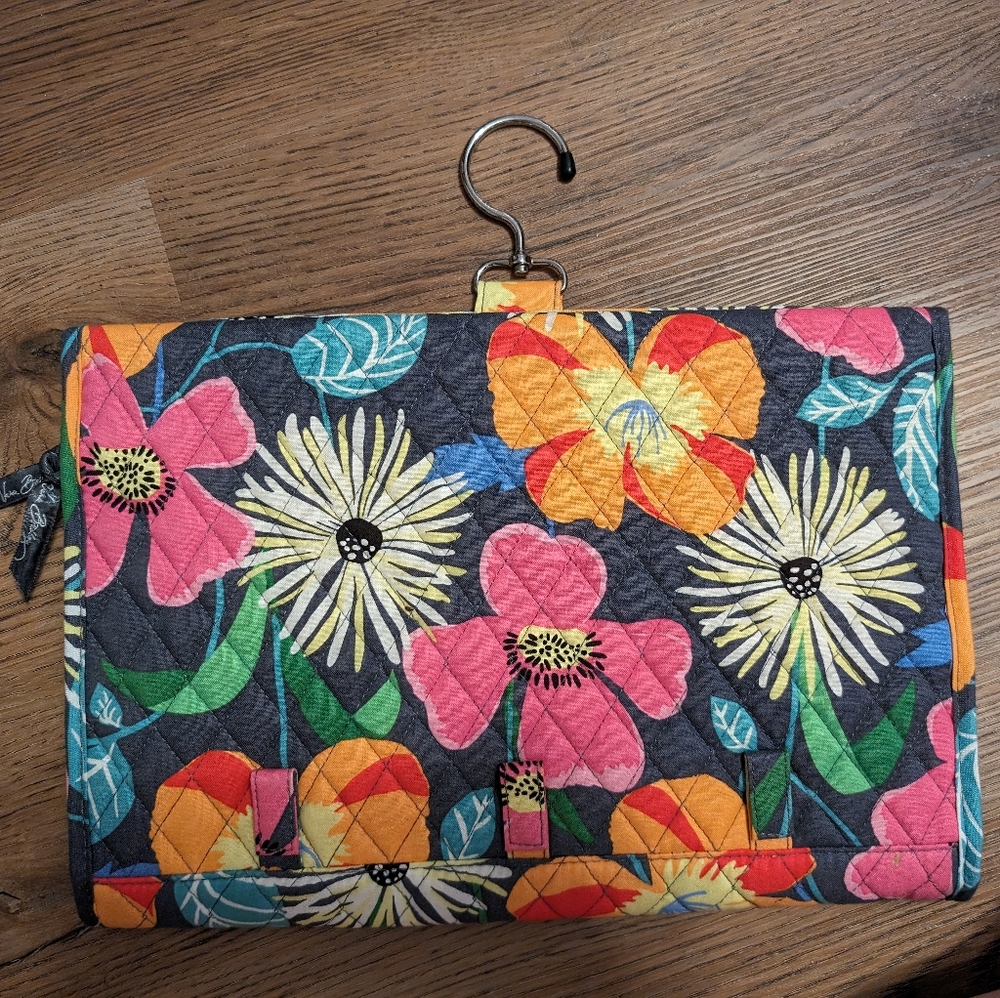 Vera Bradley organizer